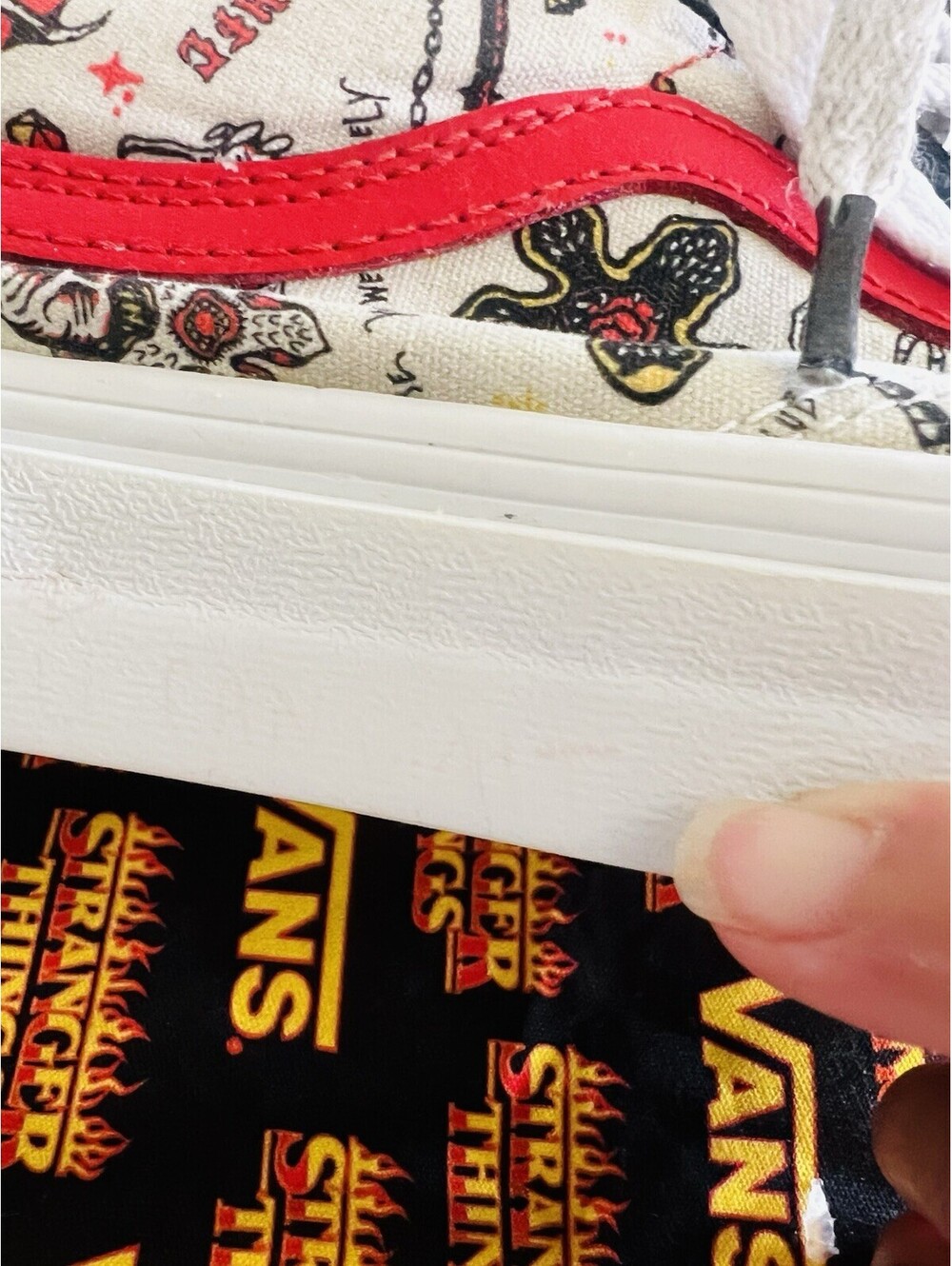 VANS Old Skool Stranger Things Collab Canvas Sneakers Black/Red/White Women 8 - Picture 6 of 15
